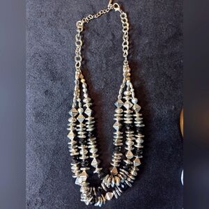 Black and silver Bulky Necklace NWOT